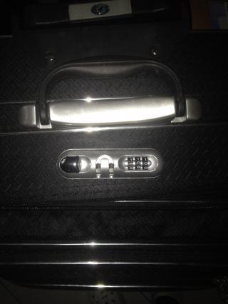 Cestovní kufr 