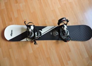 Snowboard Westige 159w + vázání + boty vel. 45