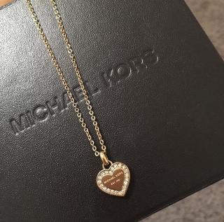 Michael kors - zlatý řetízek s přívěskem