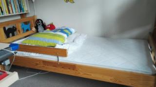 Dětská postel IKEA s matrací
