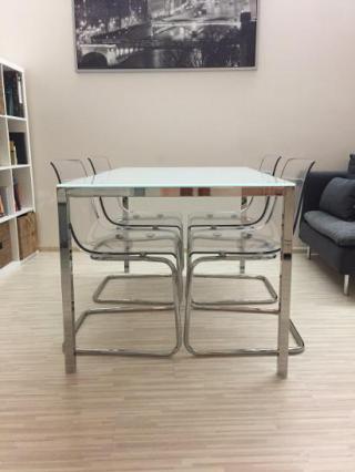 Designový jídelní stůl + 4x židle