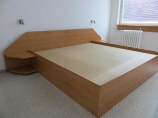 Manželská postel - dvojlůžko 200 x 200