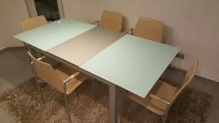 Jídelní stůl + židle + jídelní nábytek 