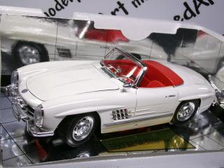 Prodám model vozu Mercedes-Benz 300 SL sport Bburago 1:18